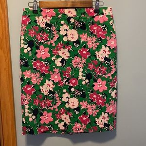 J. Crew floral pencil skirt. EUC.  Size 4.